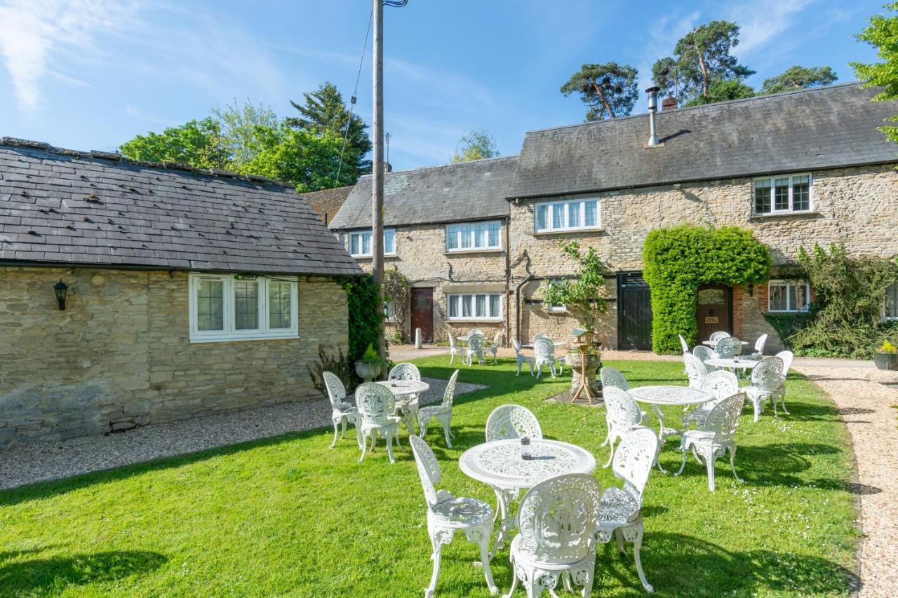Jersey Arms Hotel Bicester Exterior foto